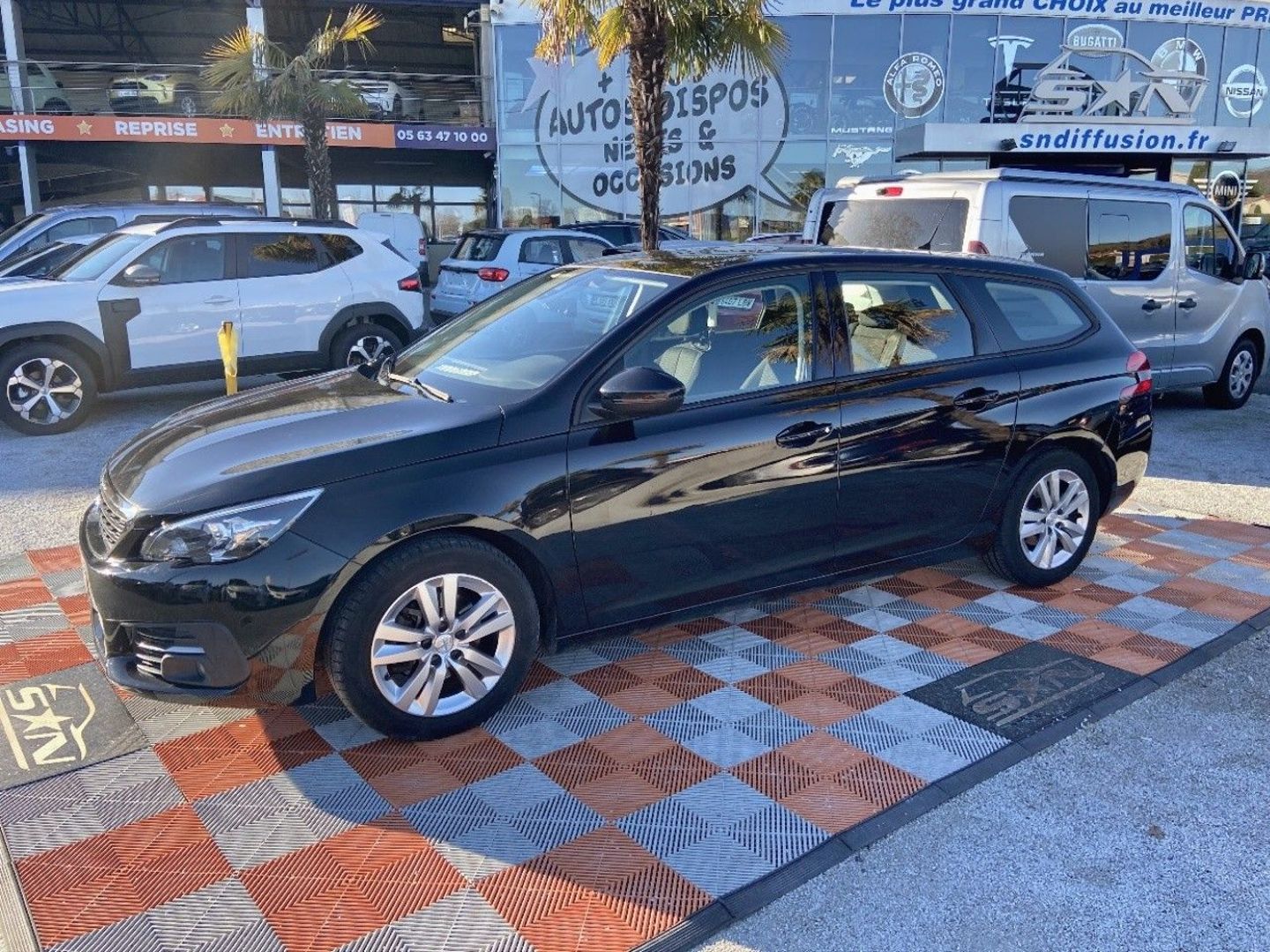 PEUGEOT 308 SW - BlueHDi 130 EAT6 BUSINESS GPS TOIT Pano