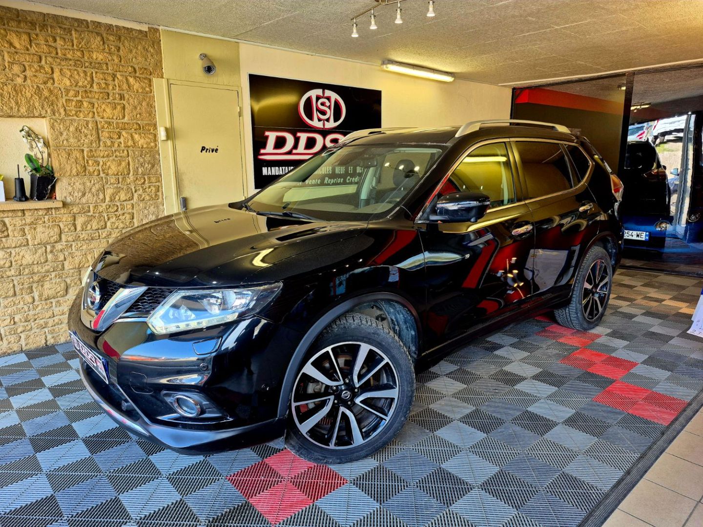 NISSAN XTRAIL 180 CV FULL OPTIONS TRES BEAUX !! 7 PLACES