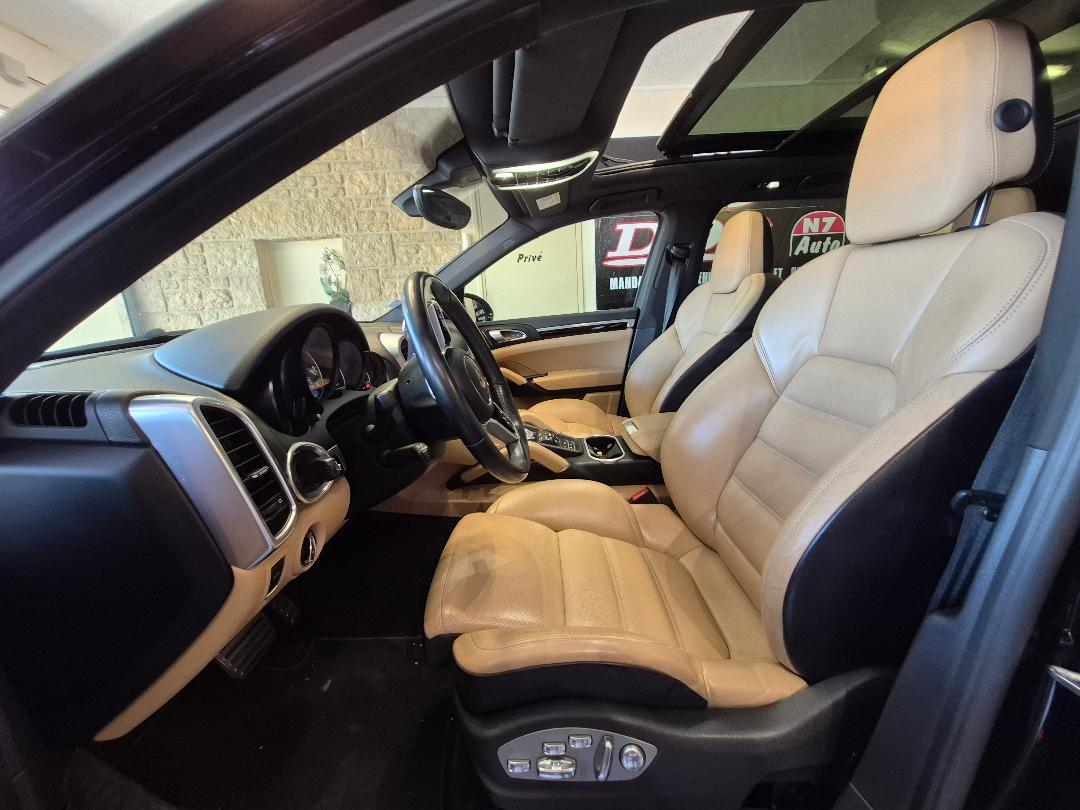 PORSCHE CAYENNE III - 380 CV TOIT OUVRANT GPS PACK CHRONO