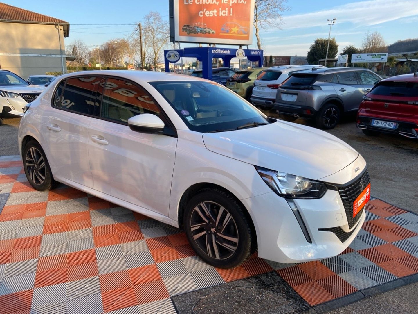 PEUGEOT 208 - PureTech 100 BV6 ALLURE