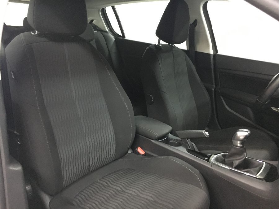 PEUGEOT 308 - 1.6 HDi 92 BUSINESS PACK