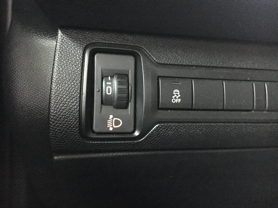 PEUGEOT 308 - 1.6 HDi 92 BUSINESS PACK