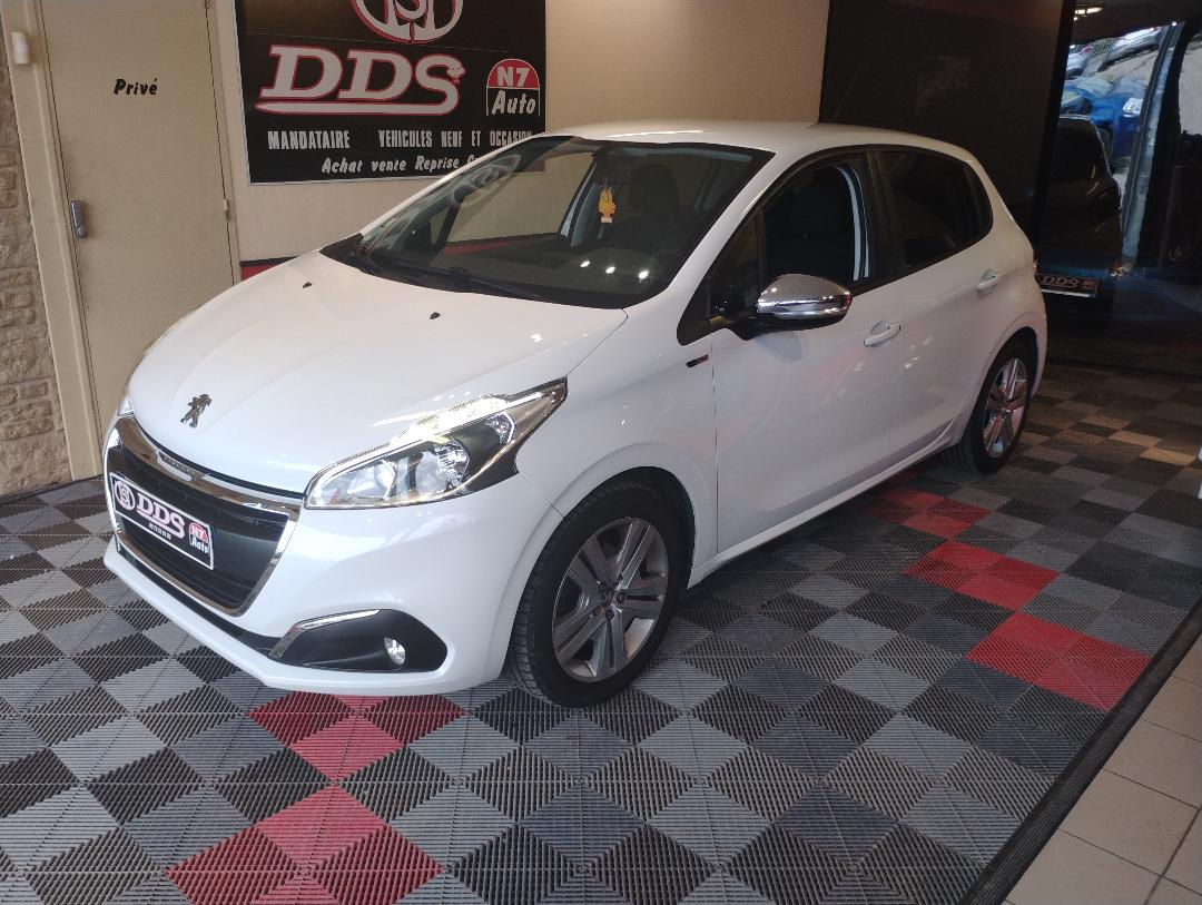 PEUGEOT 208 - 1.2 STYLE ECRAN TACTILE CT OK 82 CV
