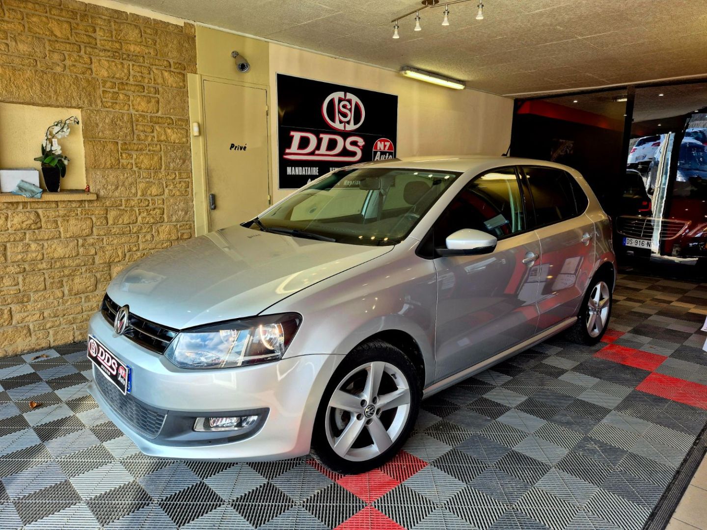 VOLKSWAGEN POLO - 90 CLIM REGUL BOITE AUTO