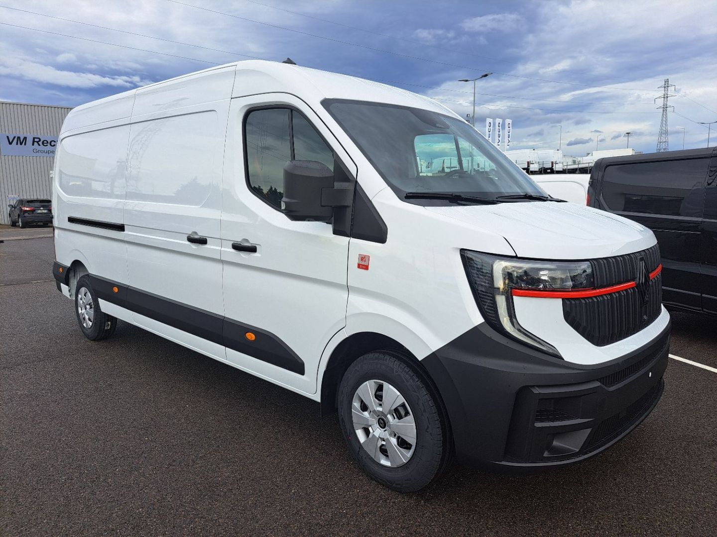 RENAULT MASTER L3H2 150 CV RED EDITION