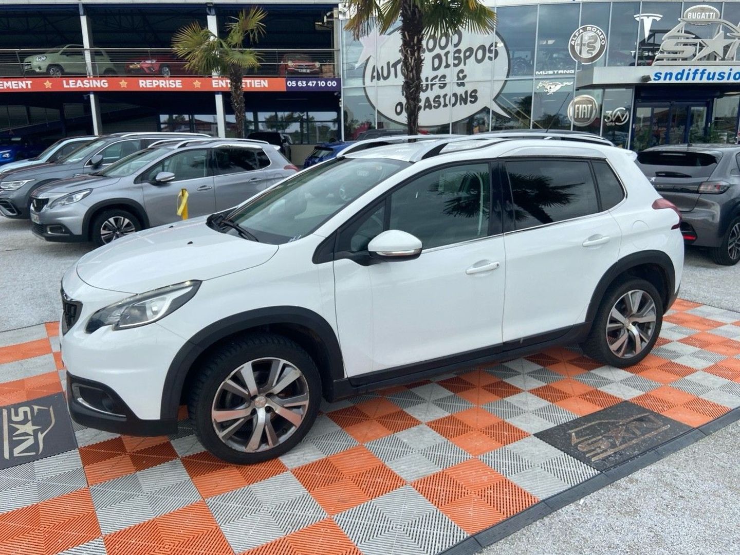 PEUGEOT 2008 1.6 BlueHdi 120 ALLURE CAMERA JA17 GRIP CONTROL