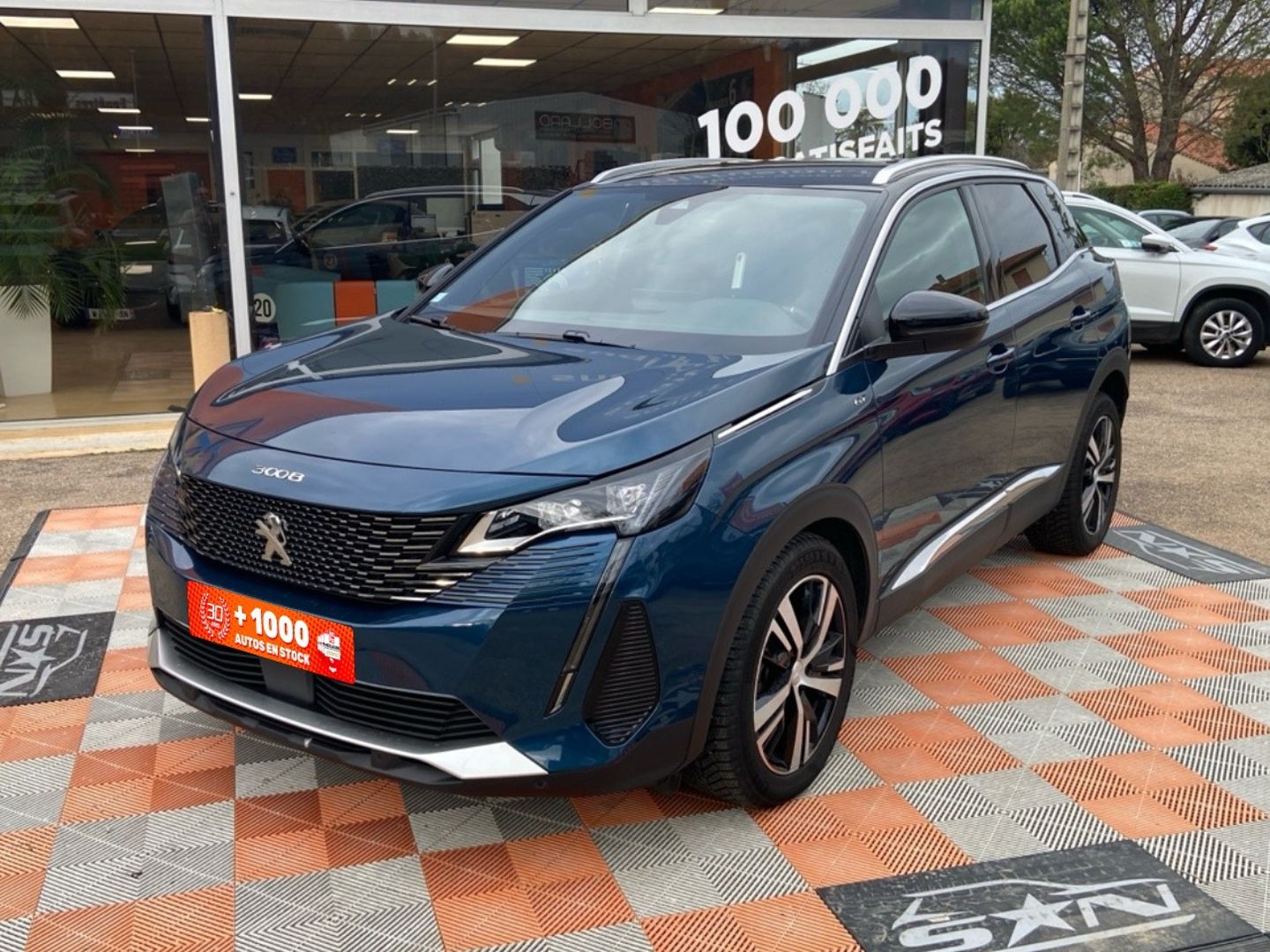 PEUGEOT 3008 BlueHDi 130 EAT8 GT Hayon 1°Main
