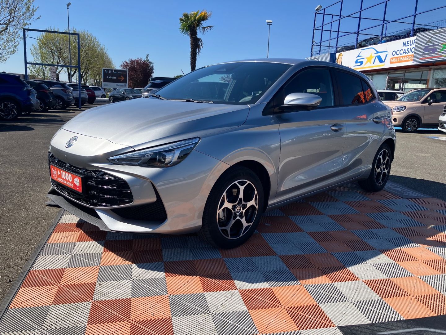 MG MG3 1.5 HYBRID + 195 LUXURY GPS Caméra 360° JA 16"