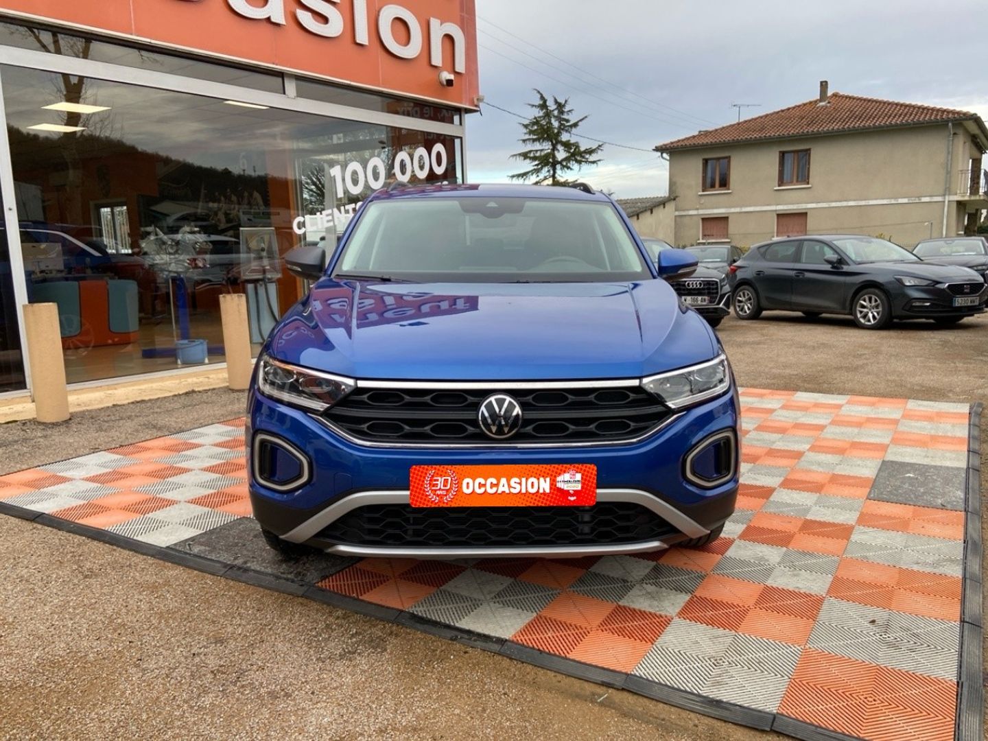 VOLKSWAGEN T-ROC - 1.0 TSI 110 BV6 LIFE PLUS JA 17" Barres