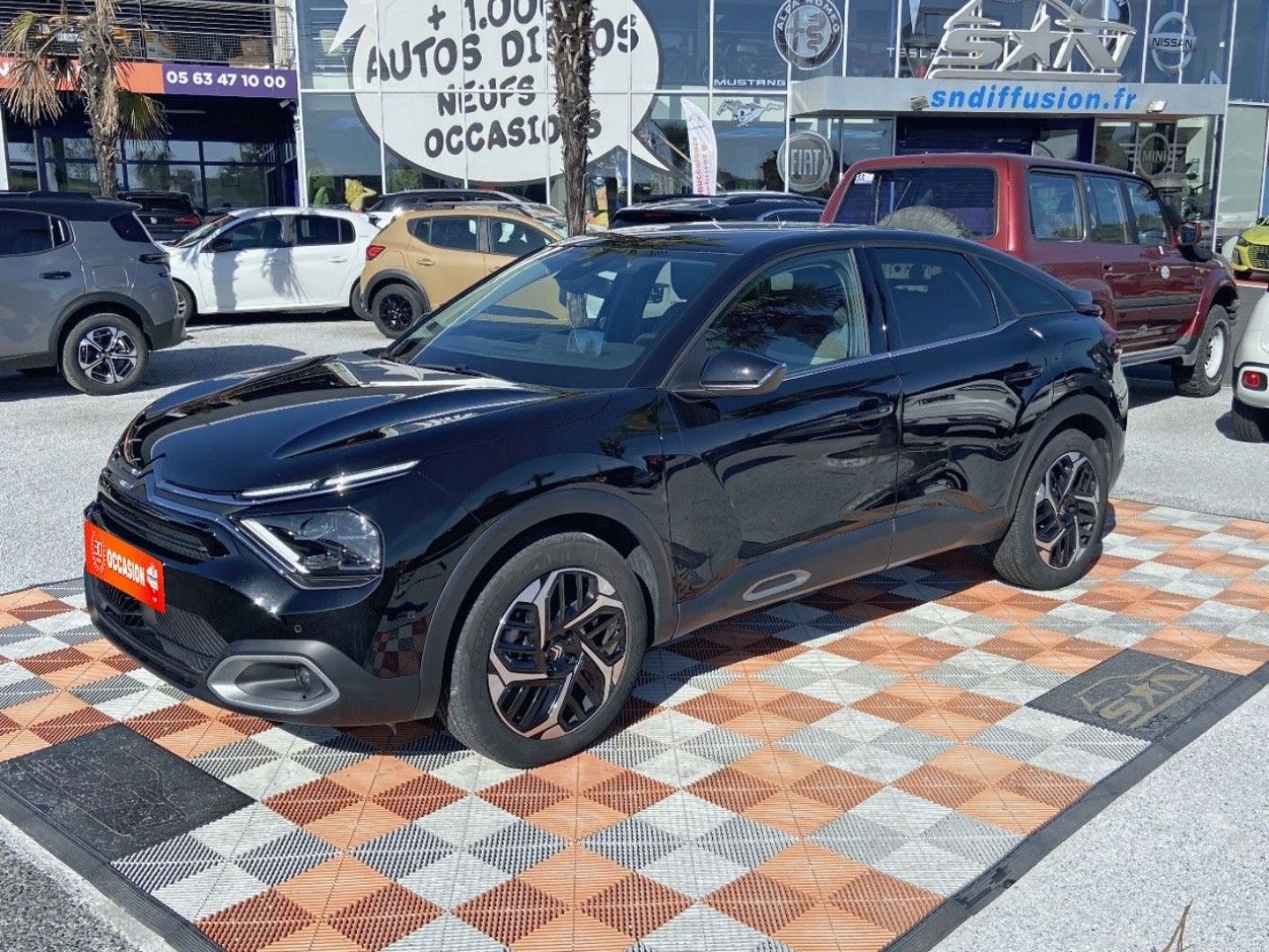 CITROEN C4 - 1.2 PURETECH 130 EAT8 SHINE 1 ère main