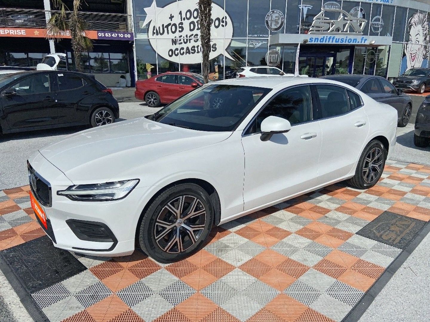 VOLVO S60 - B4 197 MHEV BVA CORE + GPS Caméra