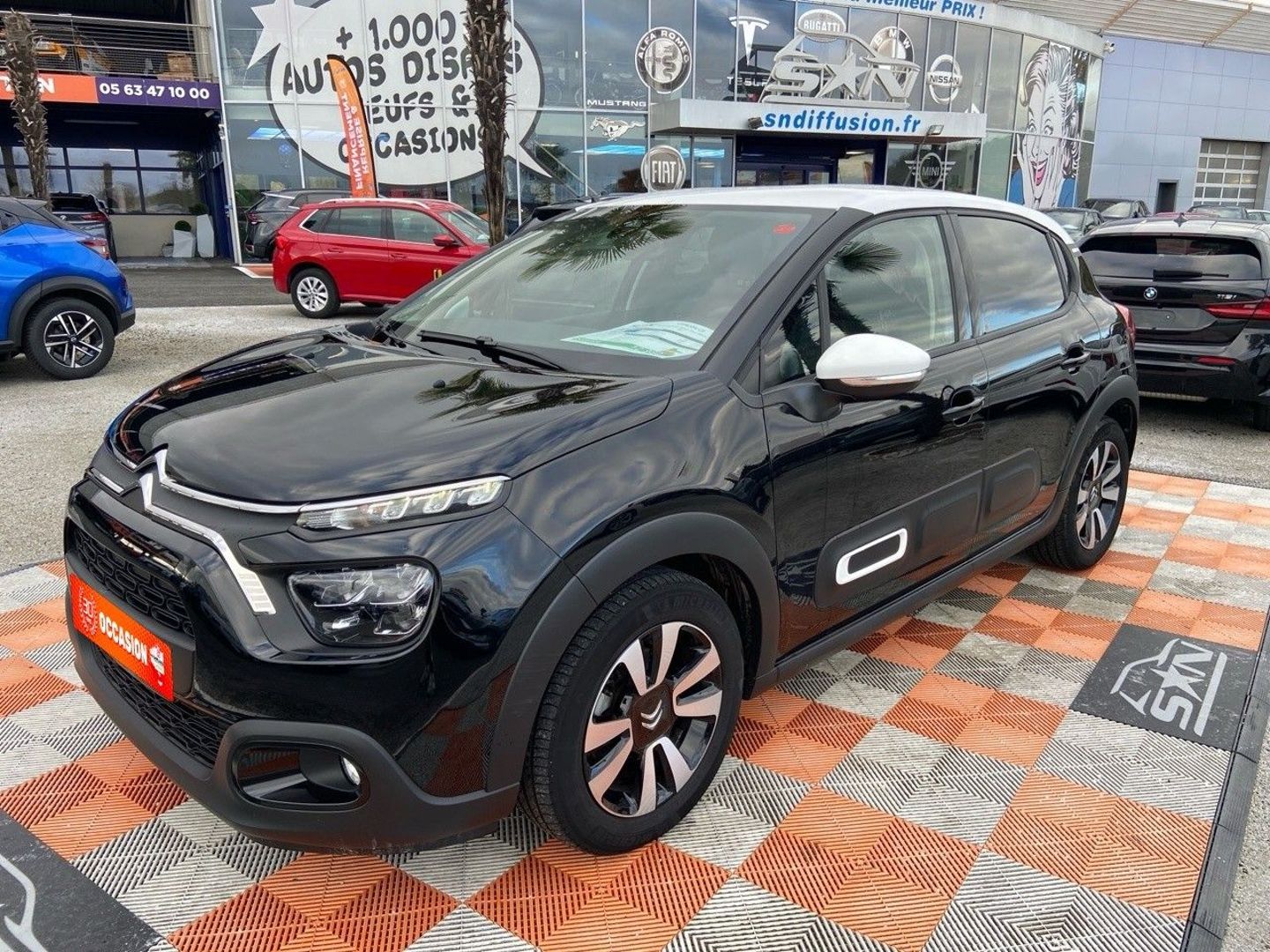 CITROEN C3 - PureTech 83 MAX Toit Blanc JA 16"