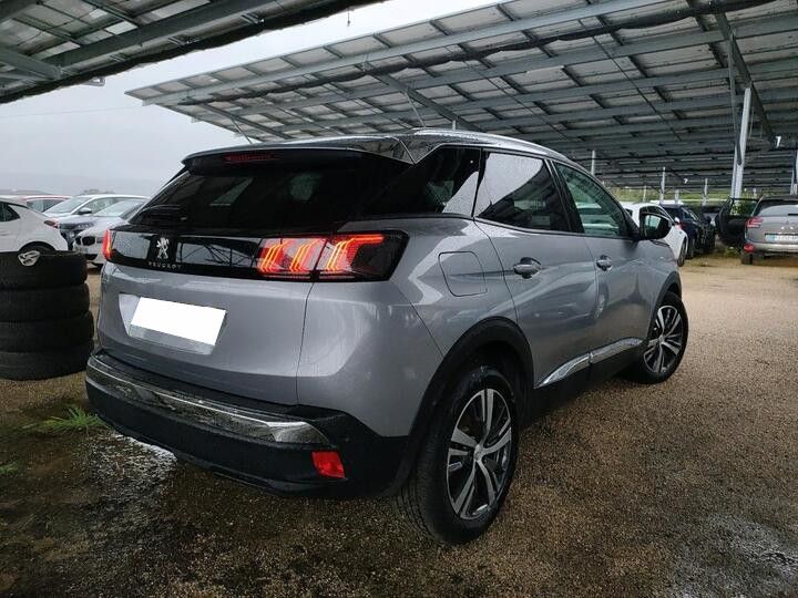 PEUGEOT 3008 - 1.5 BlueHDi 130 ALLURE PACK