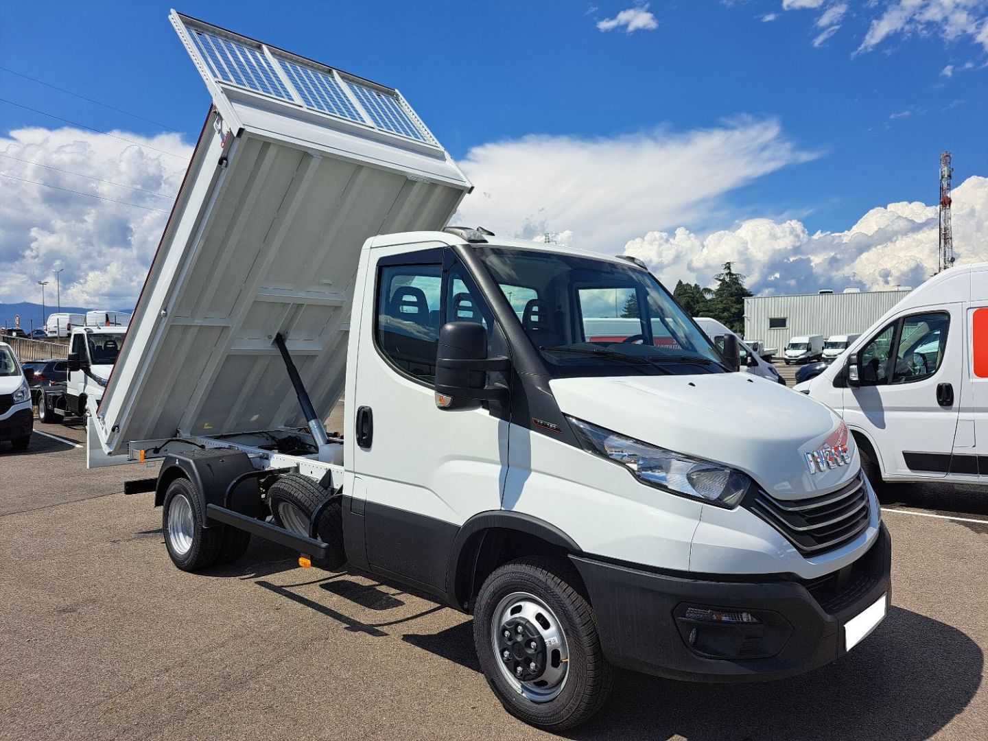 IVECO DAILY - 35C18 BENNE 45900E HT