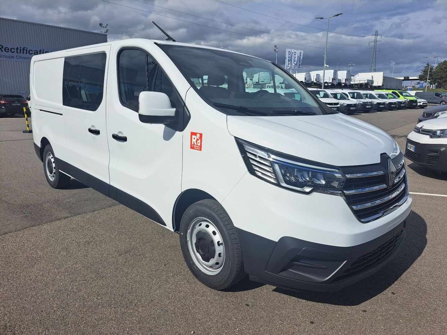 RENAULT TRAFIC CABINE APPROFONDIE 6PL L2H1 3T BLUE DCI 150 GSR2 RED EDITION PLUS