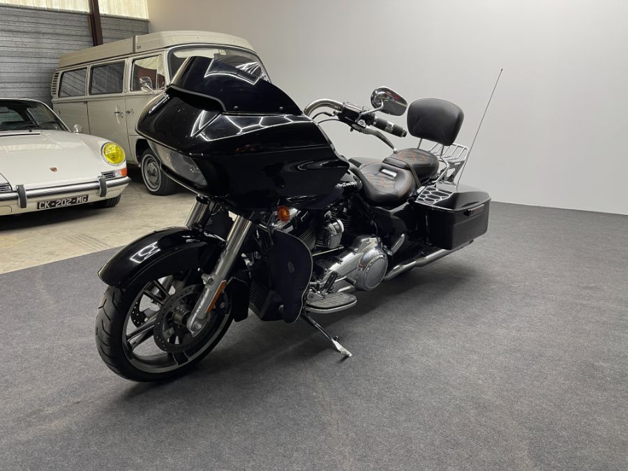 HARLEY-DAVIDSON ROAD GLIDE FLTRXS FLTRXS