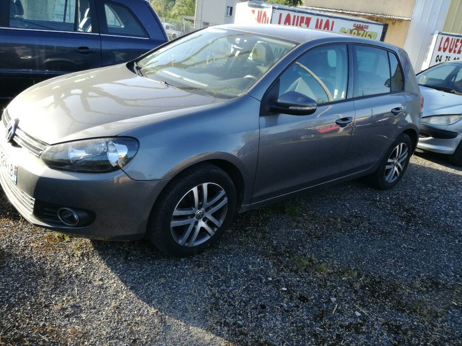 VOLKSWAGEN GOLF VI - 1.6 TDI CONFORT 5P